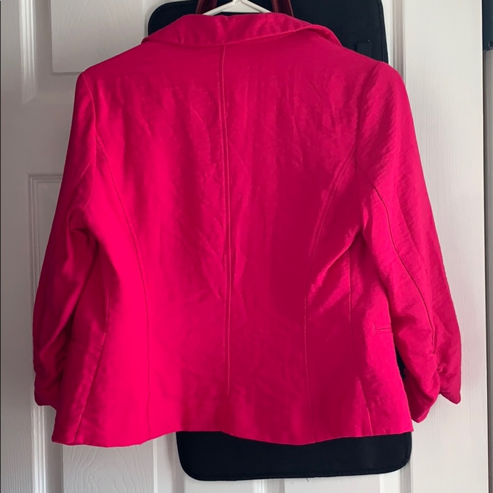 Pink blazer - Picture 2 of 2